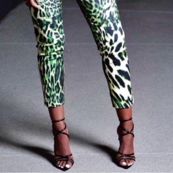 "ADA" Strappy Heels - Black - Picture 7 of 7